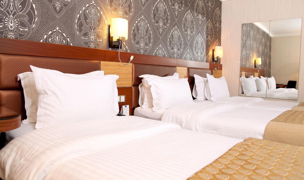 Armis Hotel