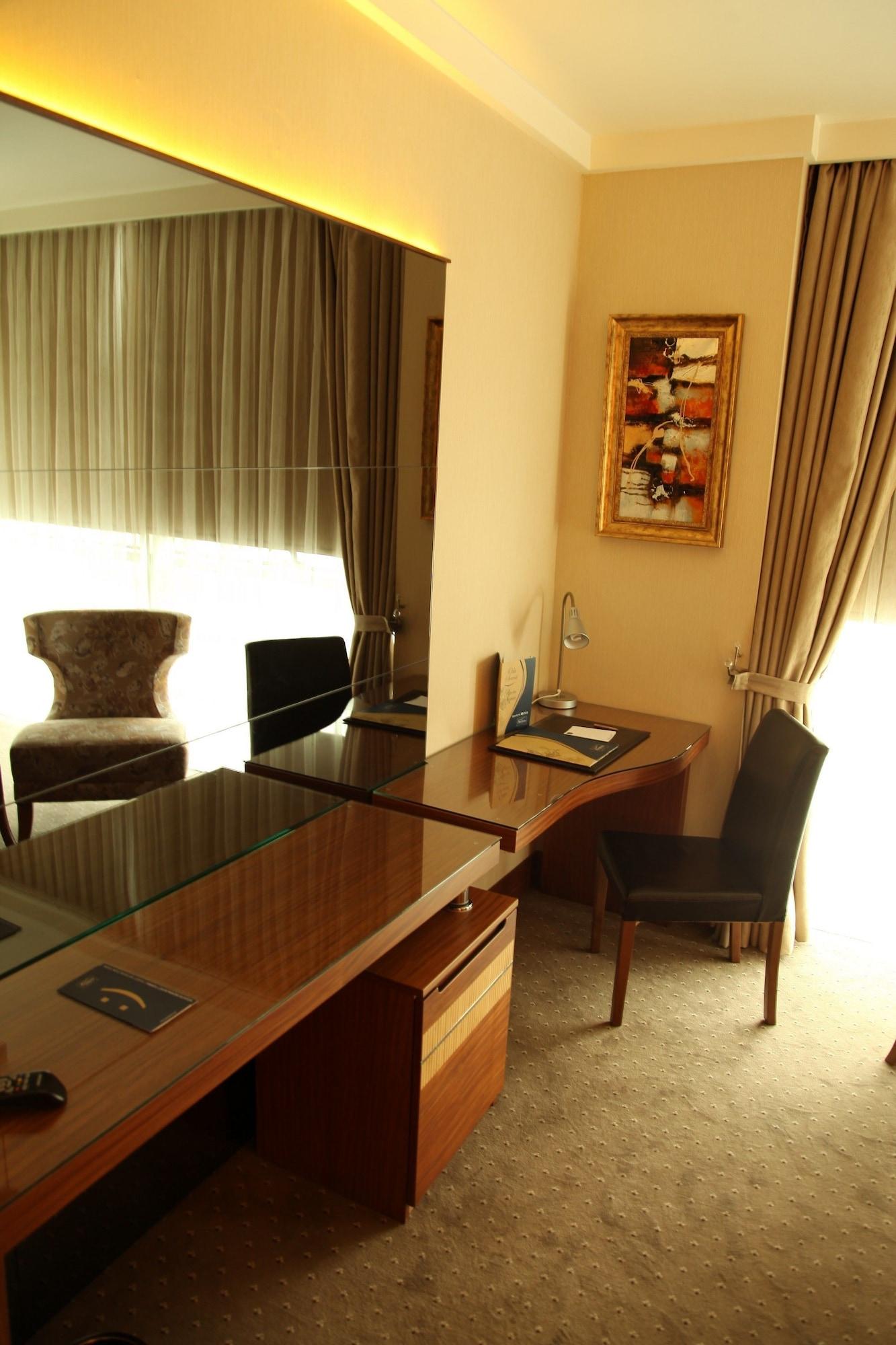 Armis Hotel 4*